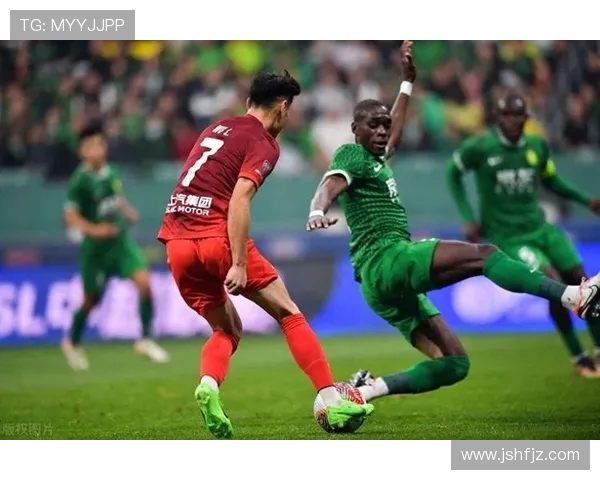 南京排球队在城市联赛中以77分稳居积分榜首位展现强劲实力